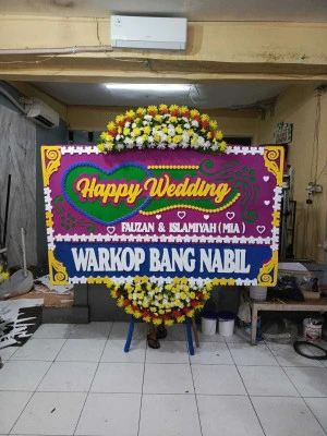 Papan Bunga di Kawasan Industri Pulogadung